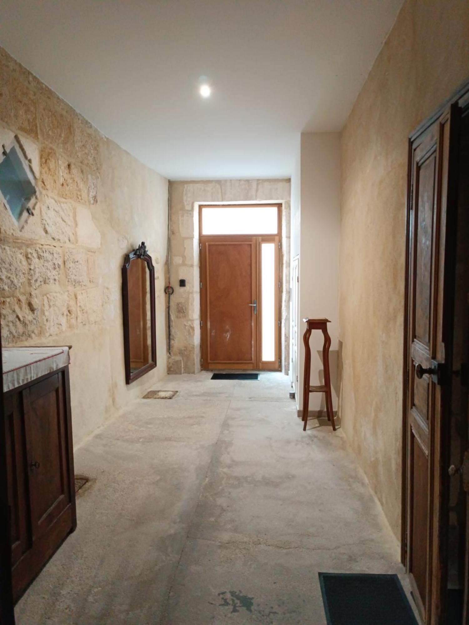 Dans Maison De Maitre, Appartement Independant. Montfrin Exterior foto