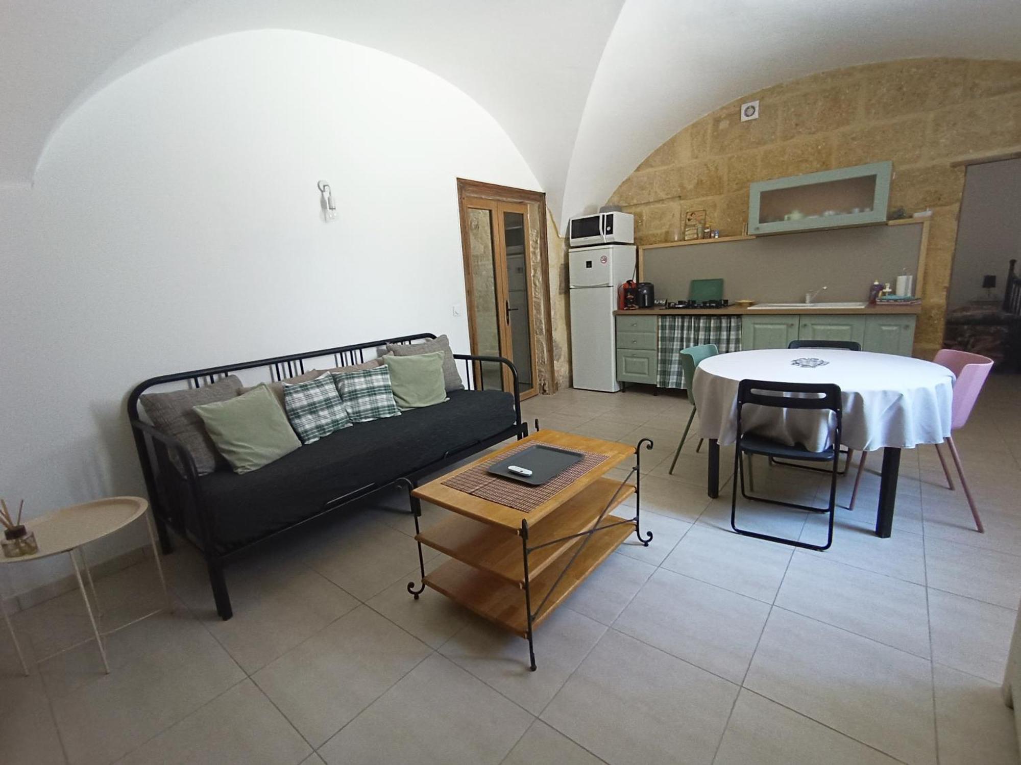 Dans Maison De Maitre, Appartement Independant. Montfrin Exterior foto